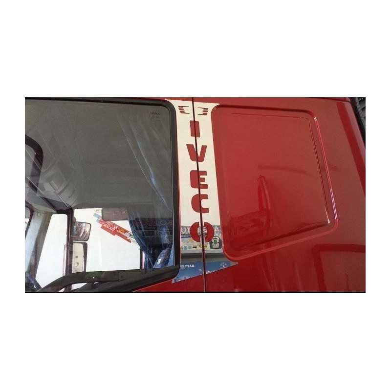 STAINLESS STEEL DOOR PLATE KIT IN 4 PCS WITH "IVECO" STRALIS HI-WAY/XP LETTERING