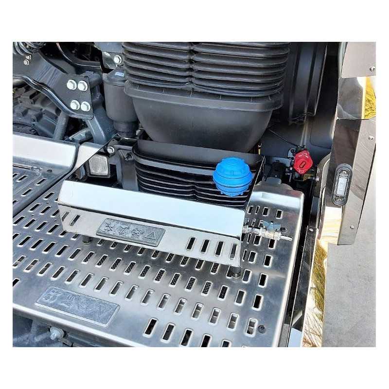 MEDIUM RECTANGULAR WATER TANK 30LT VOLVO FH2 MEDIUM RECTANGULAR WATER TANK 30LT VOLVO FH2