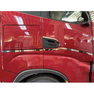 STAINLESS STEEL DOOR PROFILE KIT 6 PCS IVECO S-WAY