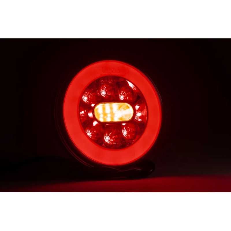 UNIVERSAL LED TAIL LIGHT AND THREE BAYONET FUNCTIONS